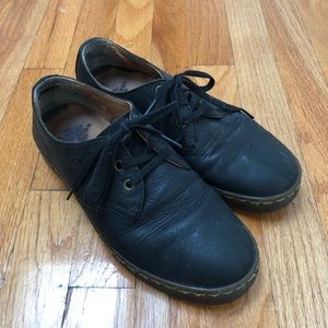 Dr Martens black shoes (Crazy Horse style)